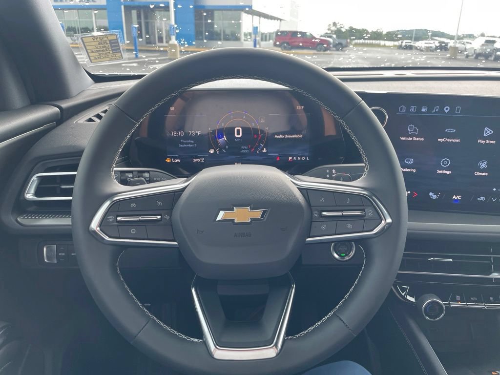Used 2026 Chevrolet Traverse LT AWD/4WD image 19