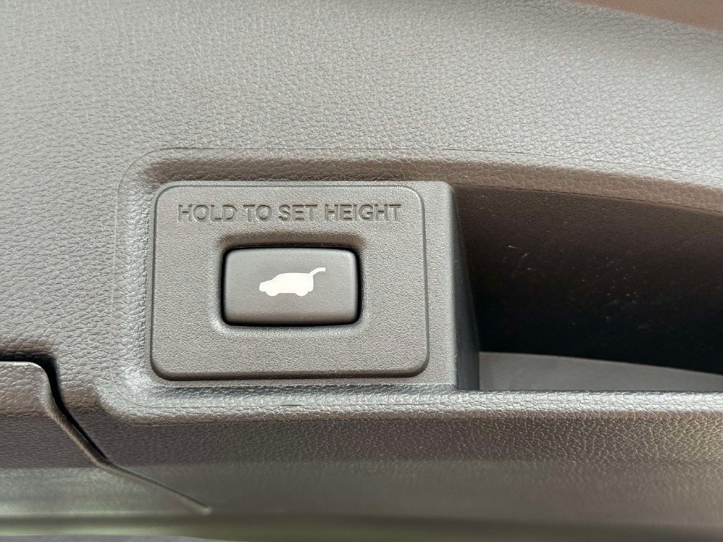 Used 2025 Acura RDX w/ Advance Package AWD/4WD image 10