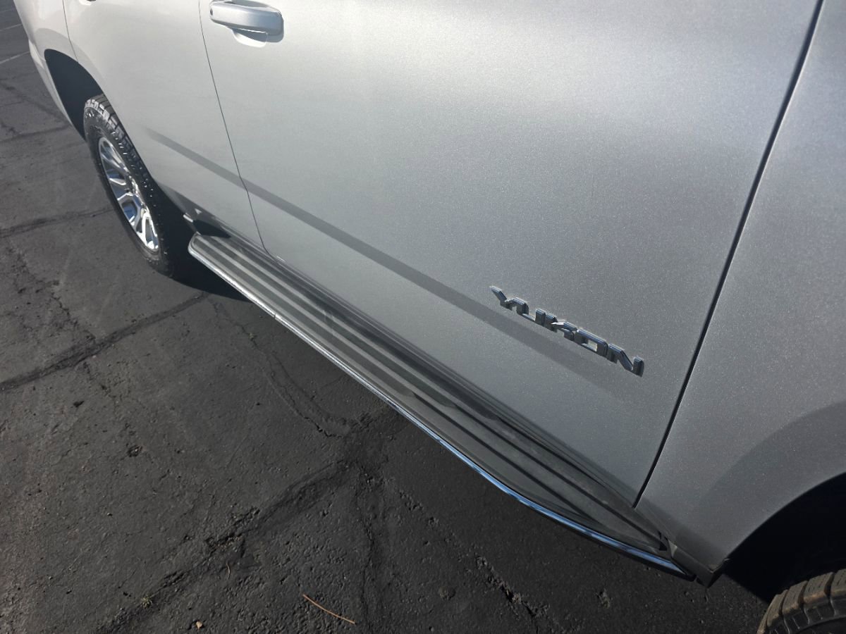 Used 2016 GMC Yukon SLT image 12