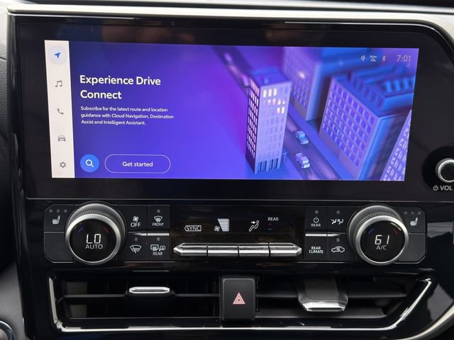 Used 2023 Toyota Highlander XLE AWD/4WD image 18