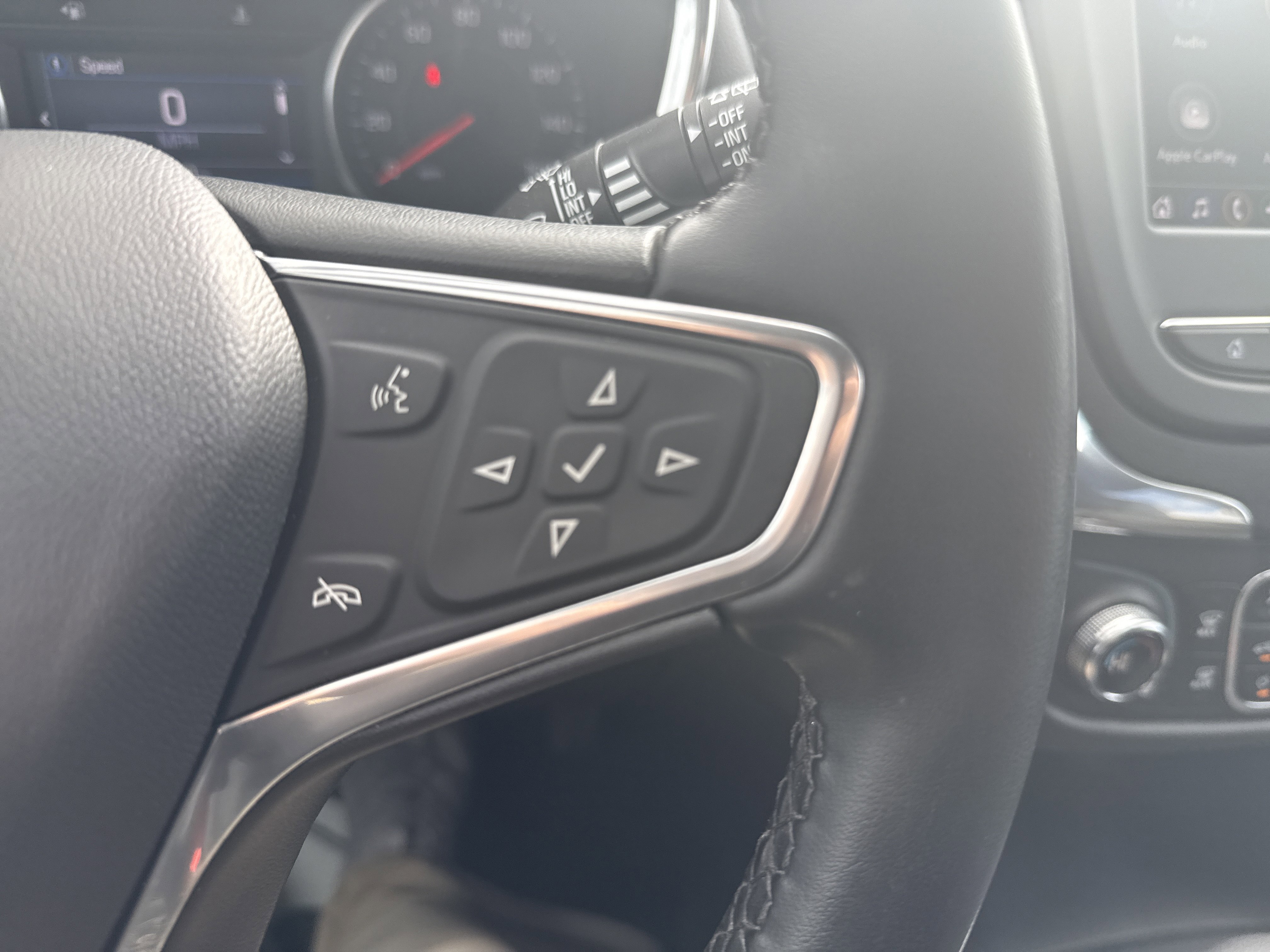 Used 2023 Chevrolet Equinox LT image 51