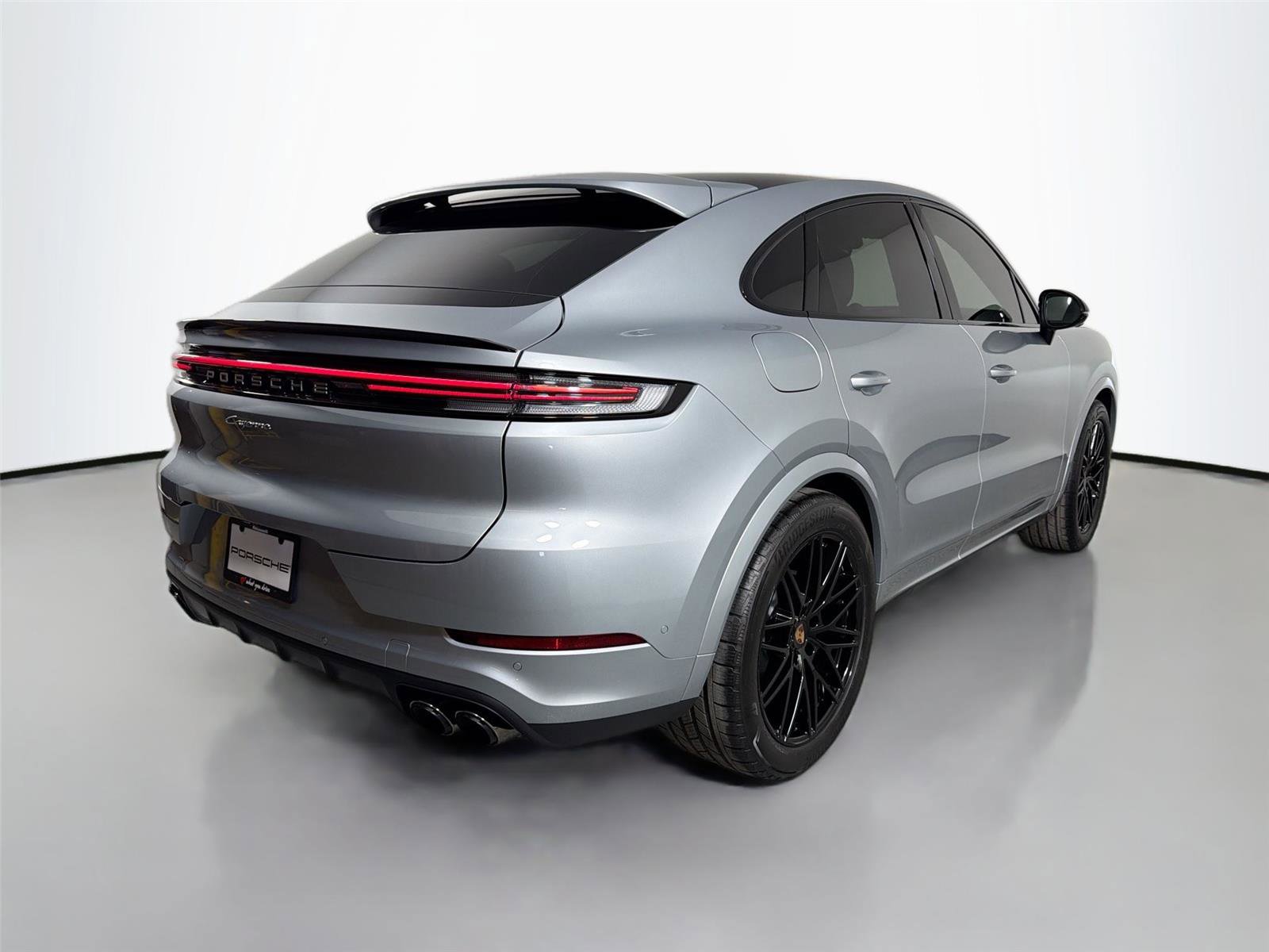 Used 2026 Porsche Cayenne Coupe AWD/4WD image 7