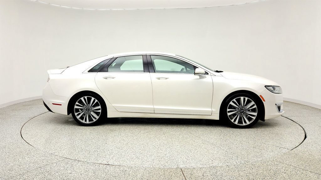 Used 2020 Lincoln MKZ Reserve FWD image 4