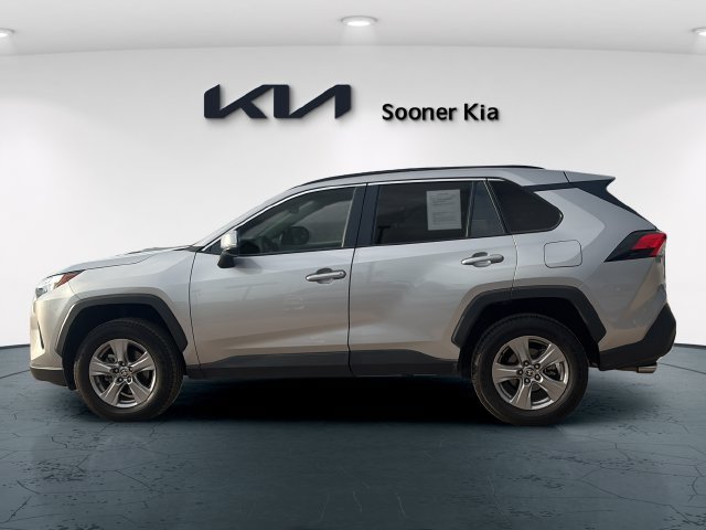 Used 2024 Toyota RAV4 XLE FWD image 6