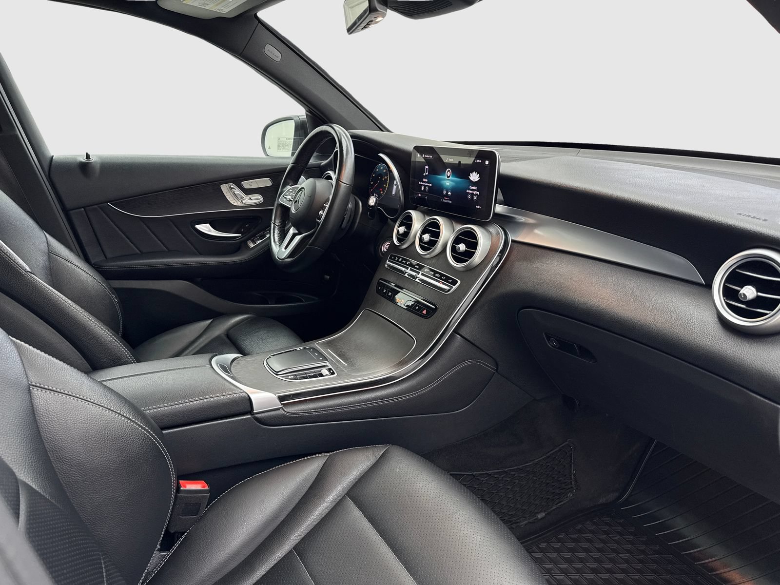Used 2020 Mercedes-Benz GLC 300 4MATIC image 43