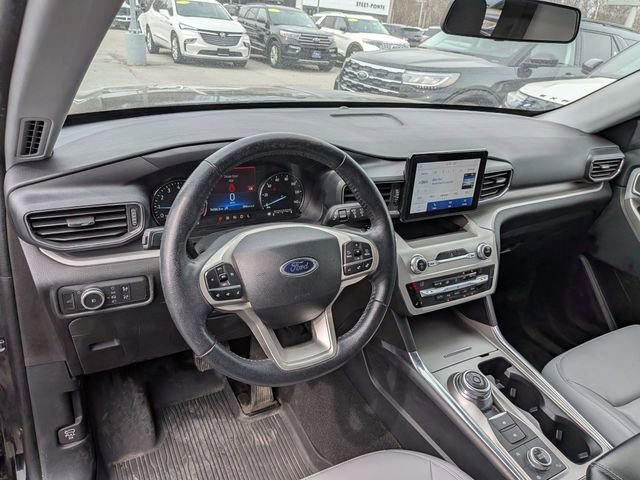 Certified 2021 Ford Explorer XLT w/ Equipment Group 202A image 7