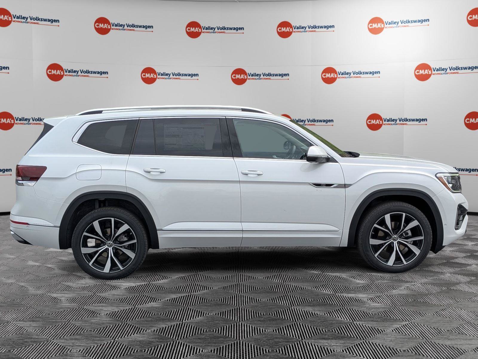New 2026 Volkswagen Atlas SEL Premium R-Line AWD/4WD image 4