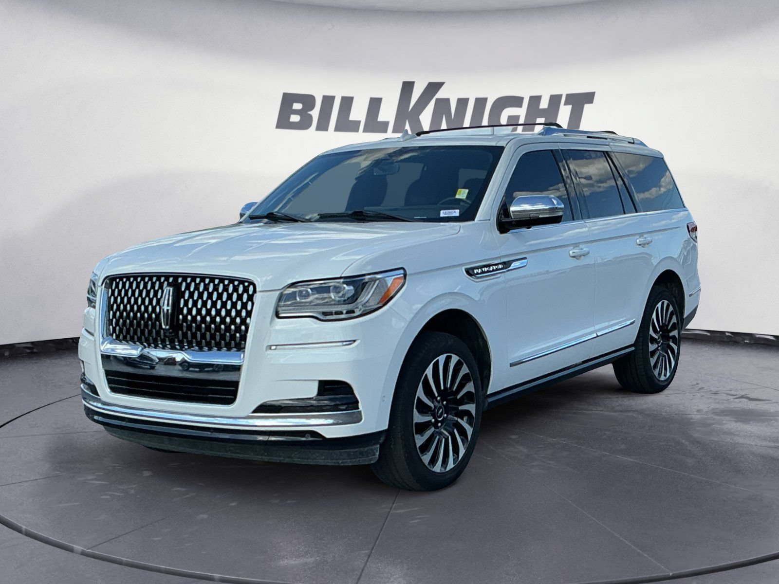 Used 2022 Lincoln Navigator Black Label AWD/4WD image 2