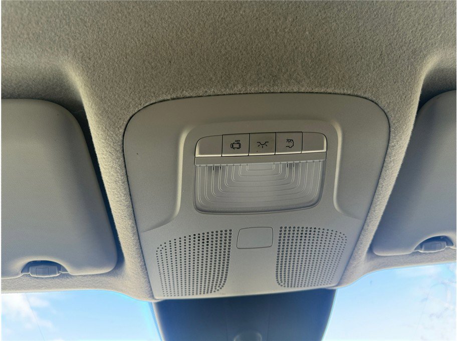 Used 2023 Mercedes-Benz Metris image 21