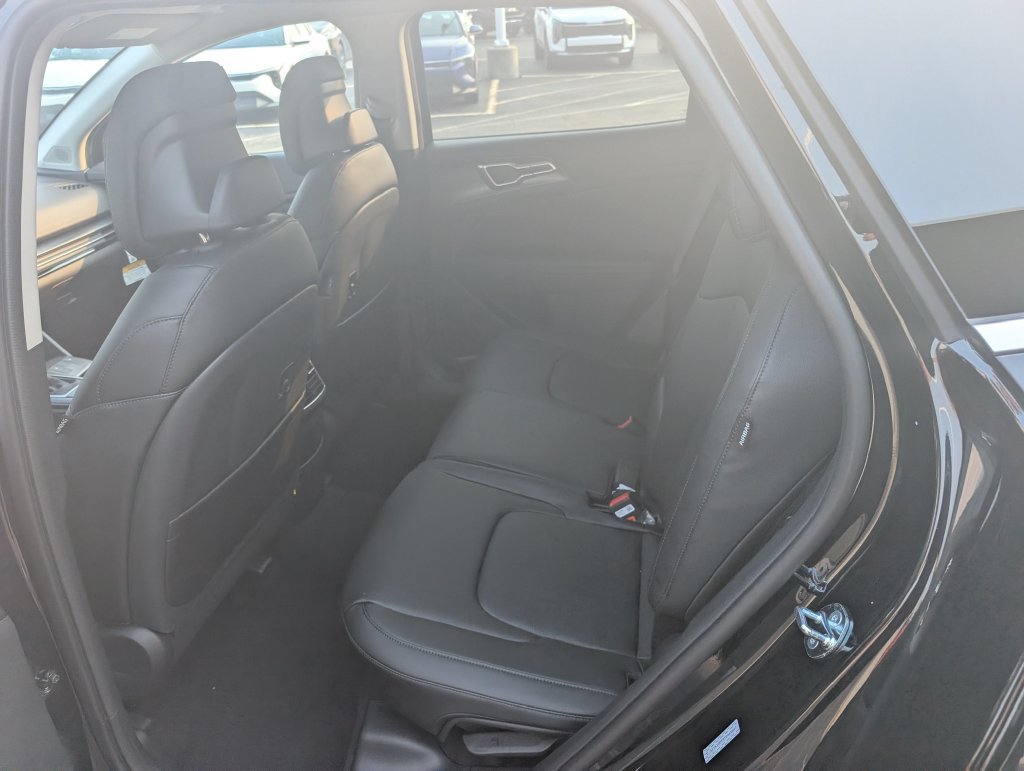 New 2026 Kia Sportage EX FWD image 9