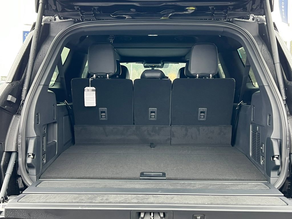 New 2026 Lincoln Navigator L Reserve w/ Jet Appearance Package image 37
