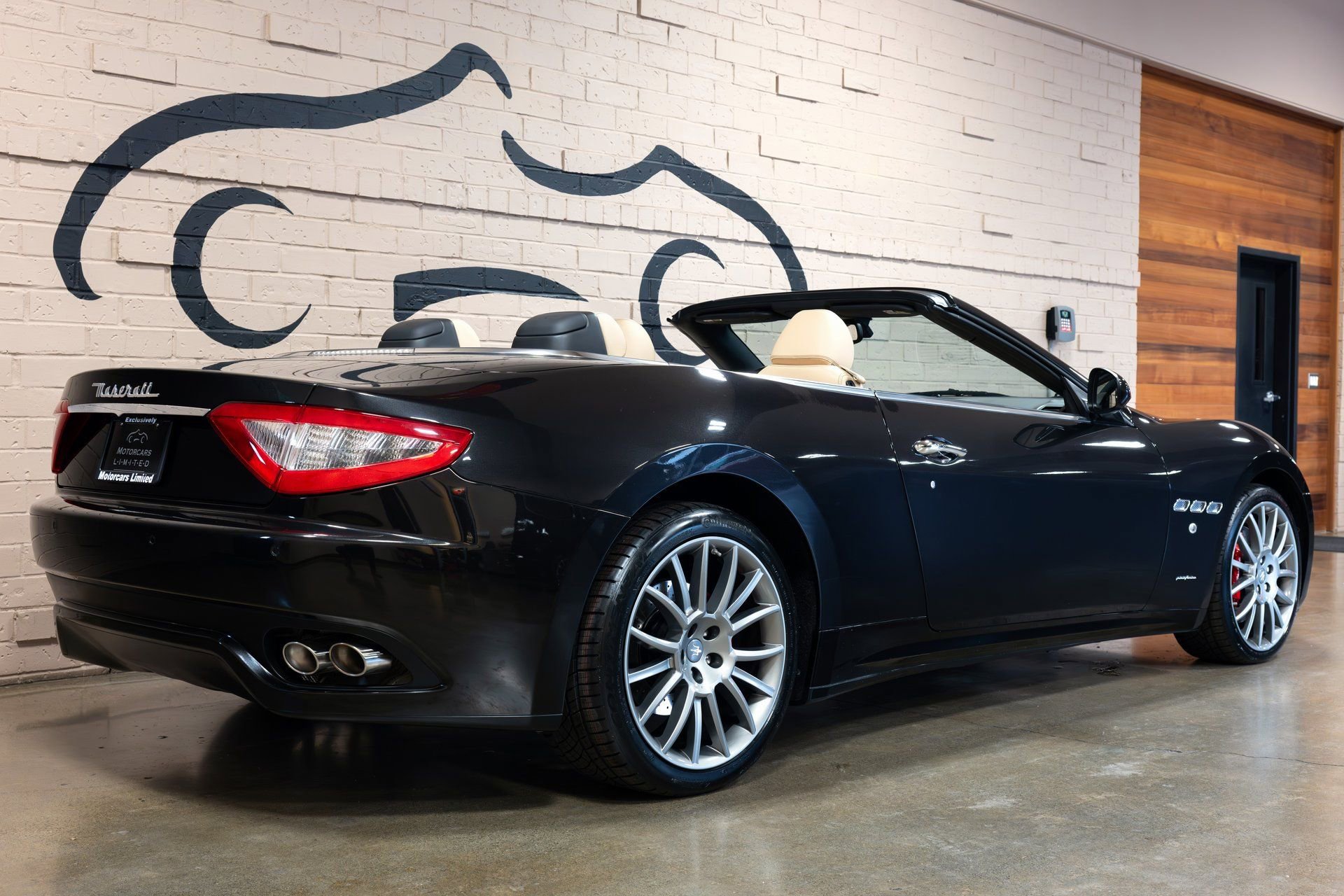 Used 2014 Maserati GranTurismo Convertible image 6