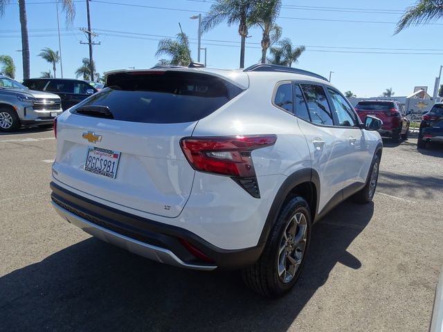Certified 2024 Chevrolet Trax LT w/ Driver Confidence Package image 4