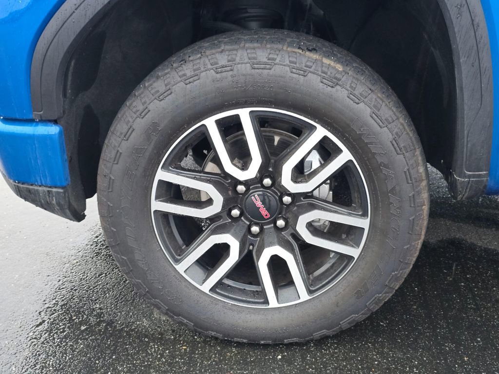 Certified 2023 GMC Sierra 1500 AT4 w/ Technology Package AWD/4WD image 10