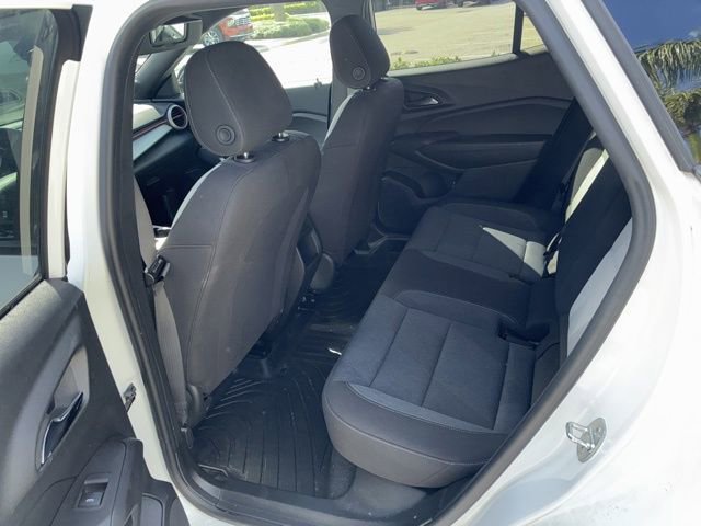 Used 2024 Chevrolet Trax RS w/ Driver Confidence Package image 5