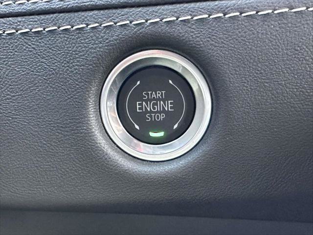 Used 2026 Cadillac Escalade ESV 4WD w/ LPO, Floor Liner Package image 27