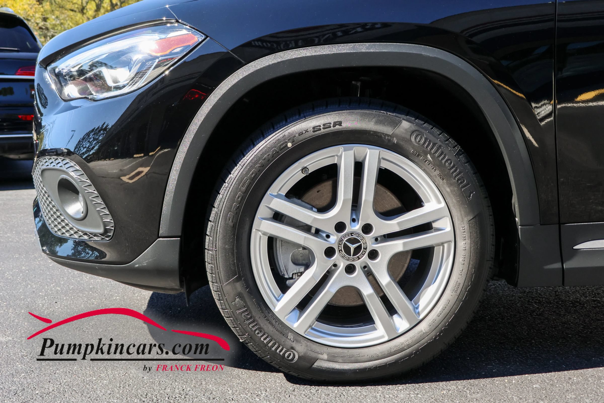 Used 2021 Mercedes-Benz GLA 250 4MATIC w/ Premium Package image 10