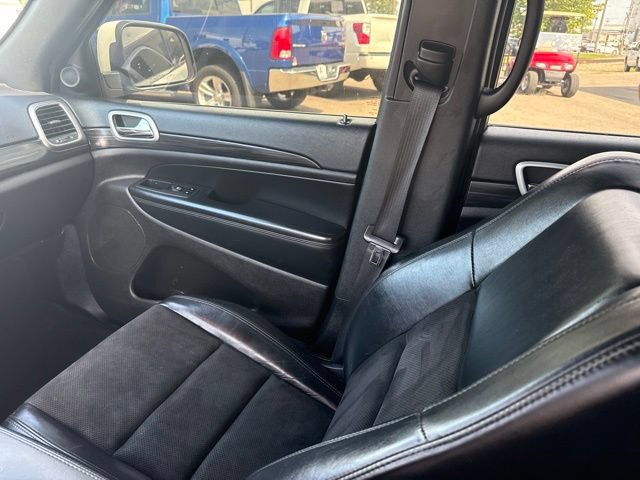 Used 2021 Jeep Grand Cherokee Laredo X AWD/4WD image 16