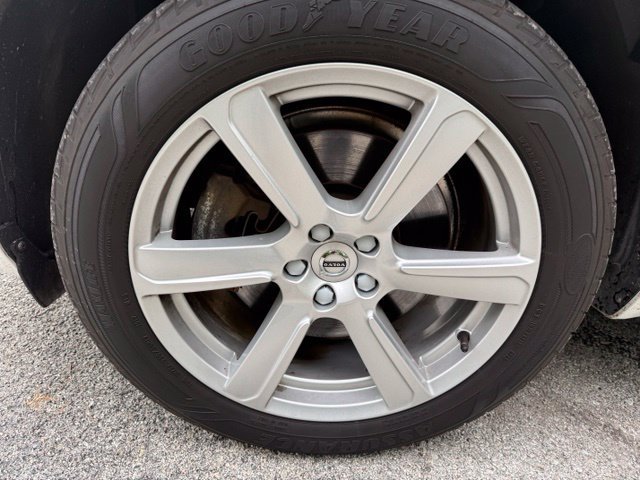 Used 2023 Volvo XC90 B5 Core AWD/4WD image 11