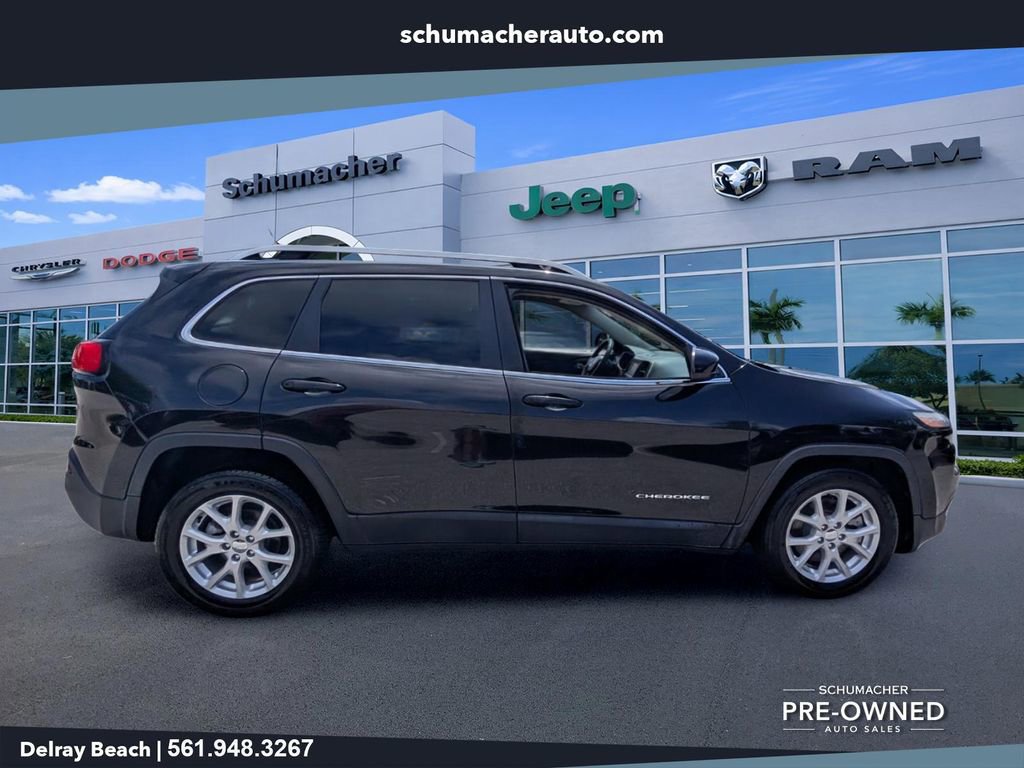 Used 2015 Jeep Cherokee Latitude FWD image 8