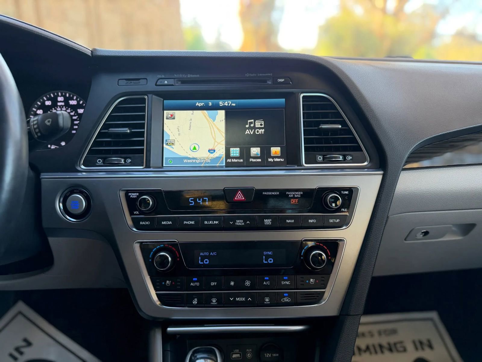 Used 2015 Hyundai Sonata Limited w/ Option Group 06 FWD image 33