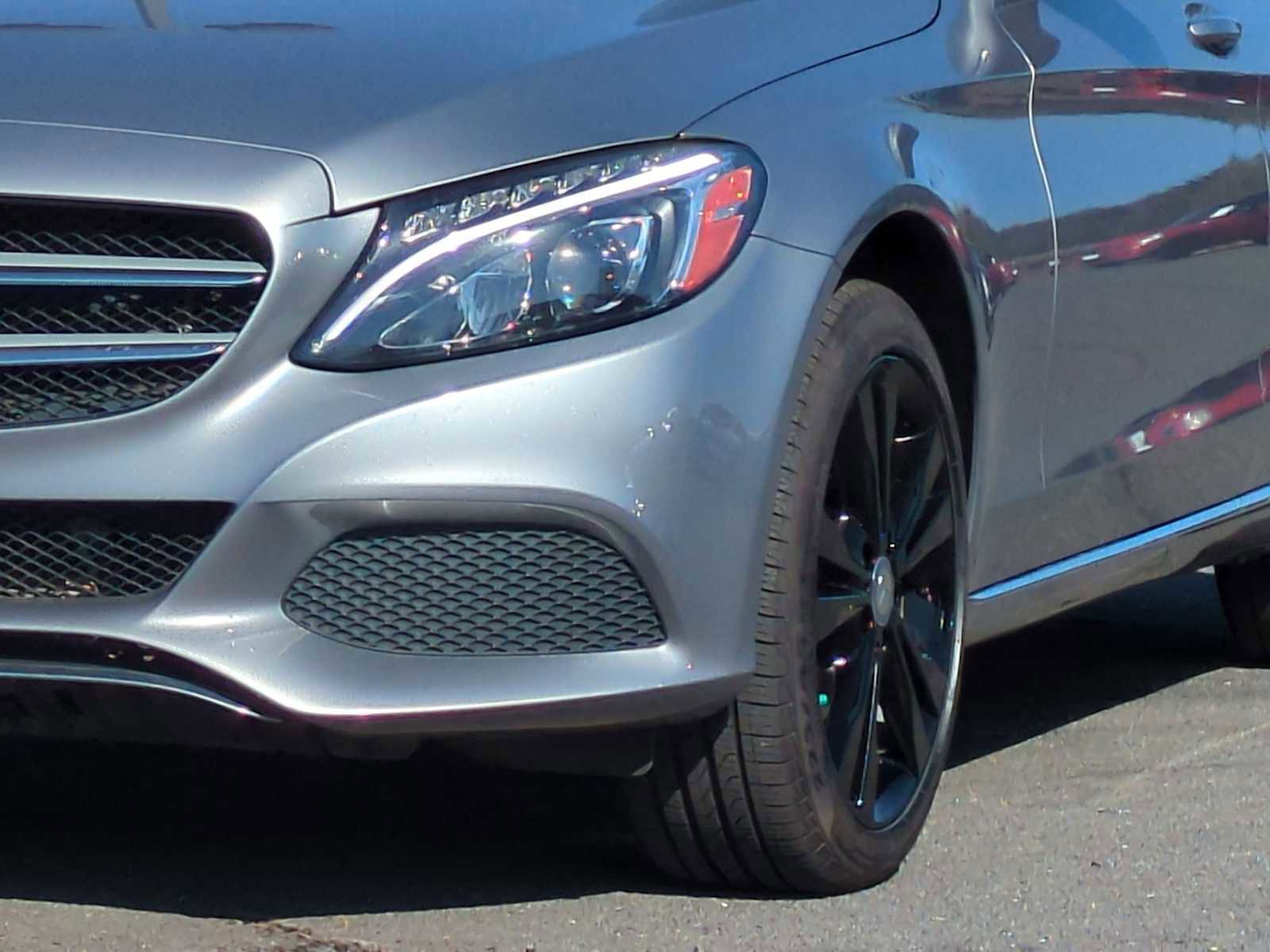 Used 2015 Mercedes-Benz C 300 4MATIC Sedan image 11