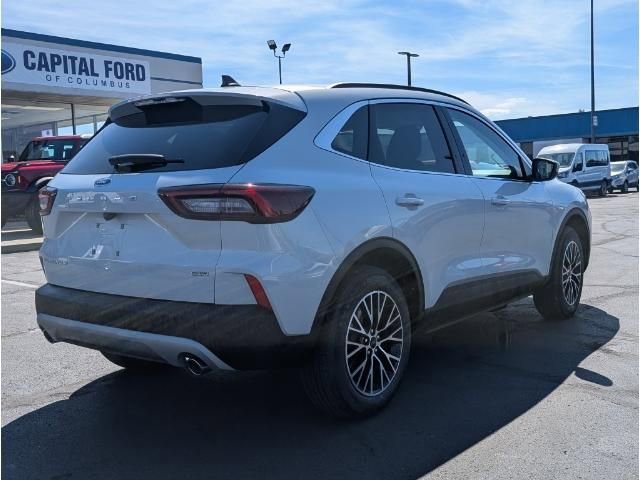 New 2025 Ford Escape SE image 6