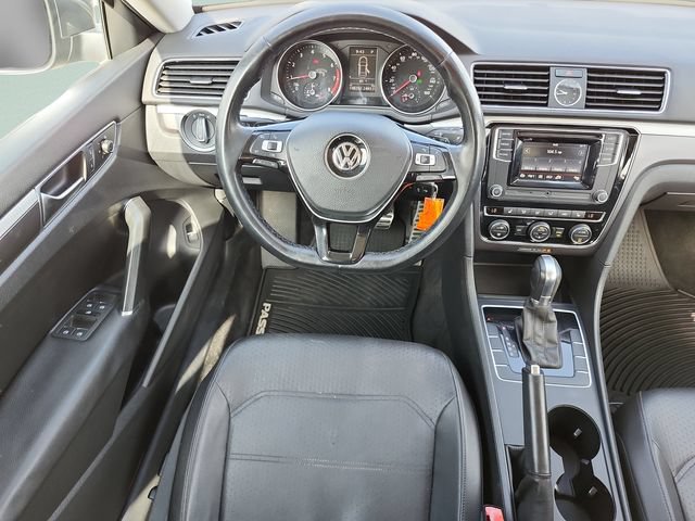 Used 2016 Volkswagen Passat 1.8T R-Line w/ R-Line Lighting Package FWD image 15