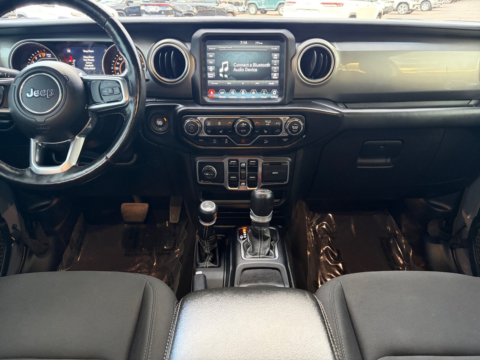 Used 2020 Jeep Wrangler Unlimited Sahara AWD/4WD image 17