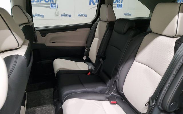Used 2025 Honda Odyssey Elite image 13