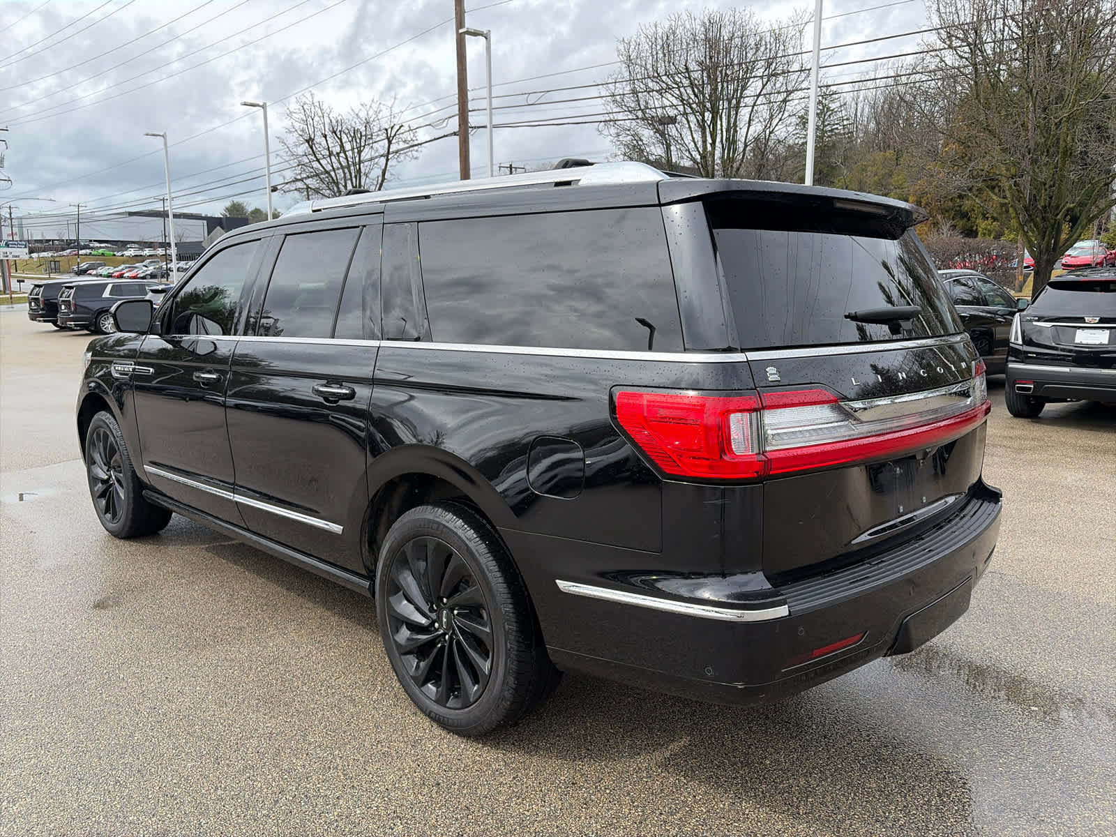 Used 2021 Lincoln Navigator L Reserve image 2
