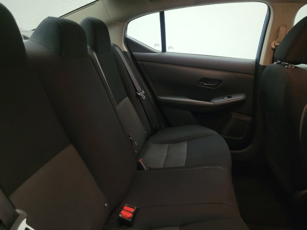 Used 2025 Nissan Sentra SV image 19