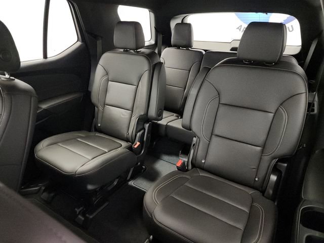 Used 2023 Chevrolet Traverse LT image 24
