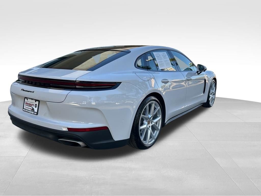 Used 2024 Porsche Panamera 4 image 3