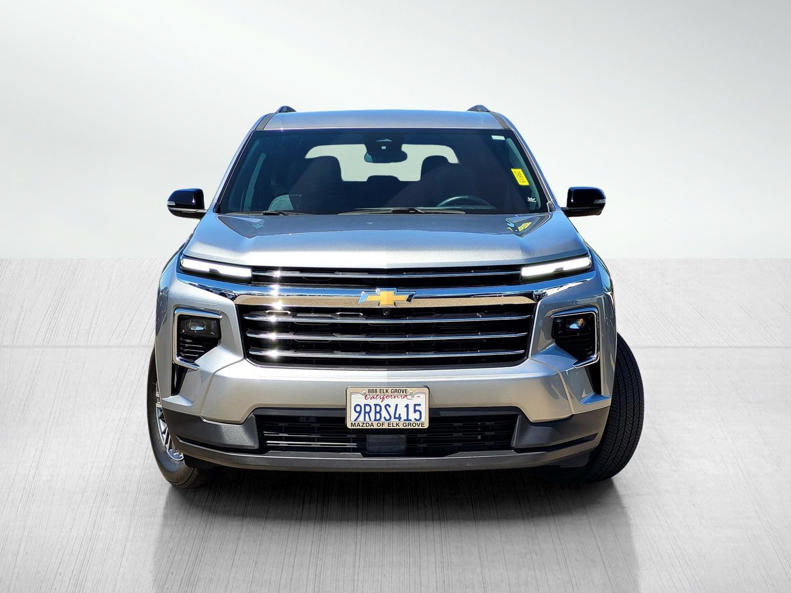 Used 2024 Chevrolet Traverse LT AWD/4WD image 2