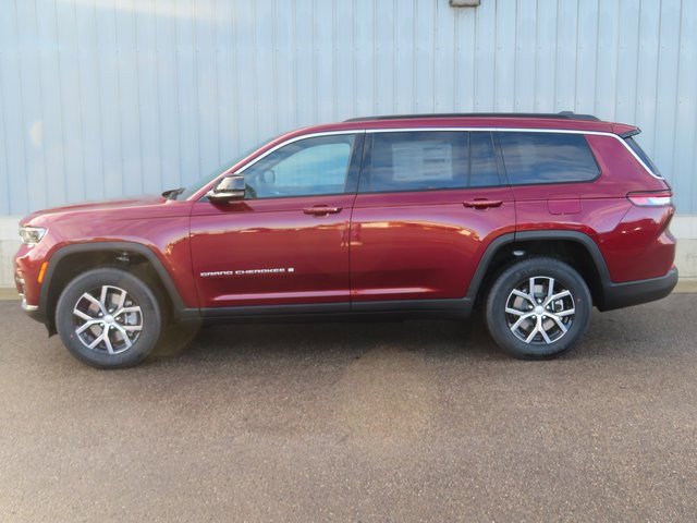 New 2025 Jeep Grand Cherokee L Limited w/ Trailer Tow Package image 8