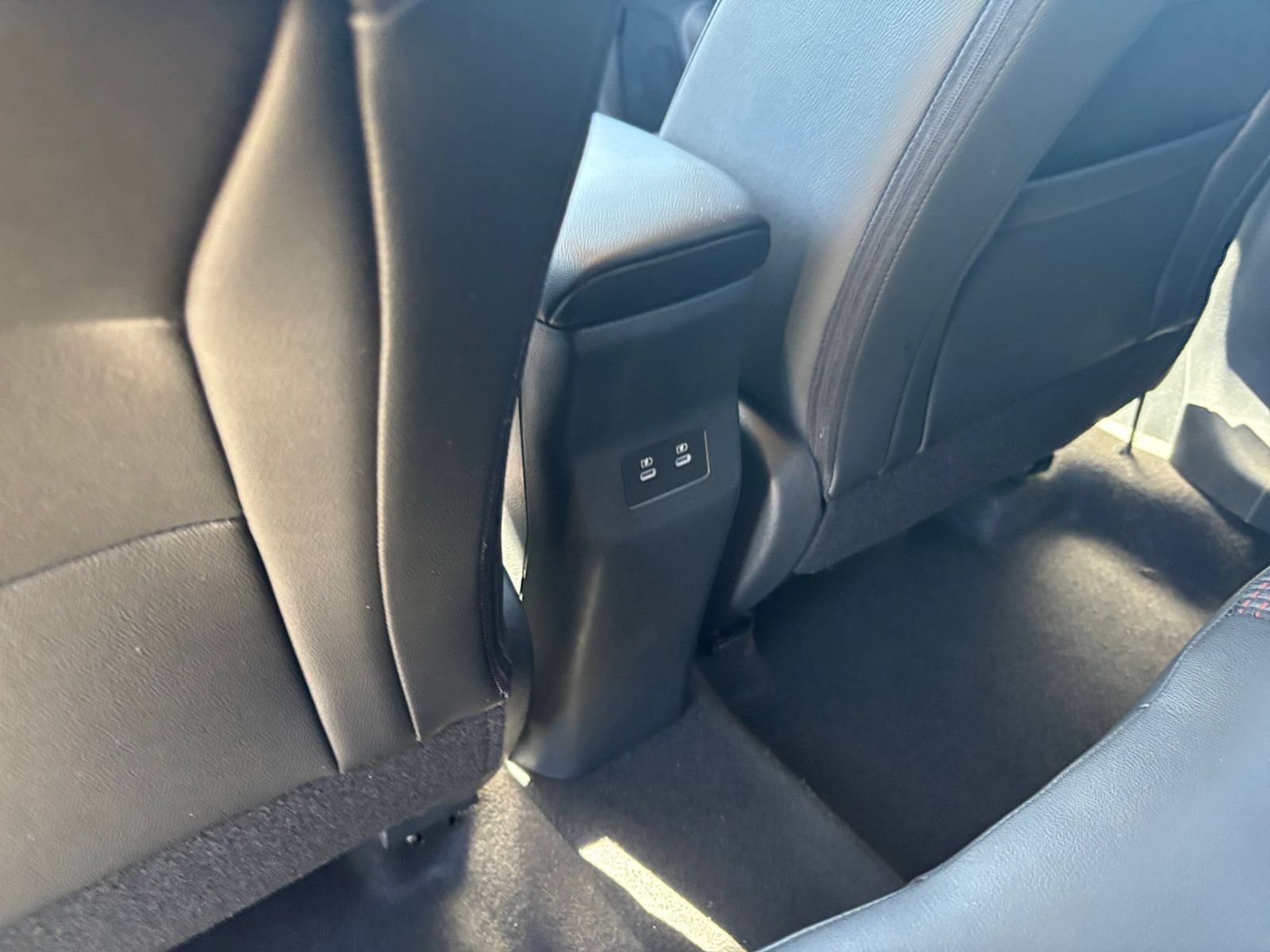Used 2026 Nissan Kicks SR AWD/4WD image 22