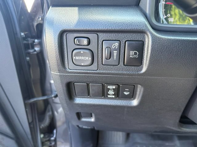 Used 2022 Toyota 4Runner TRD Off-Road Premium w/ Moonroof Package AWD/4WD image 35