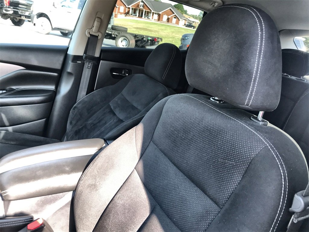 Used 2020 Nissan Murano SV image 11