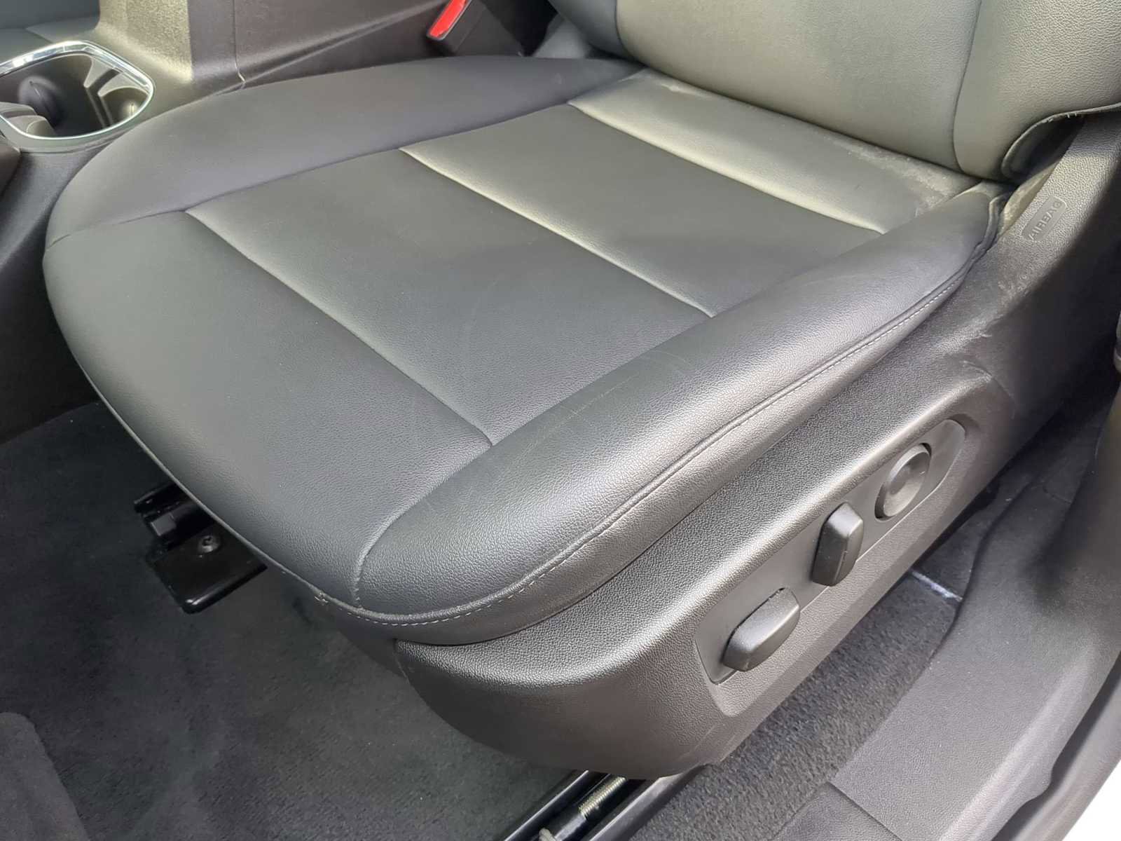 Used 2024 GMC Canyon Elevation w/ Elevation Premium Package image 13