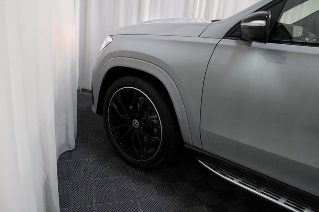 New 2026 Mercedes-Benz GLS 580 4MATIC image 9