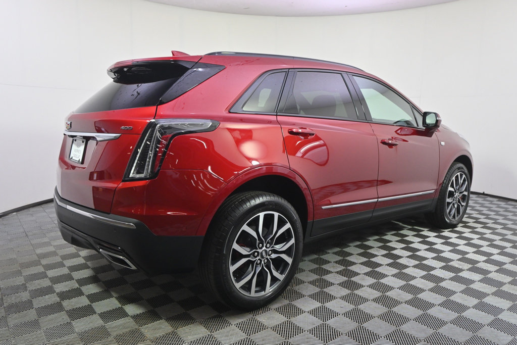 New 2026 Cadillac XT5 Sportv w/ LPO, Floor Liner Package AWD/4WD image 7