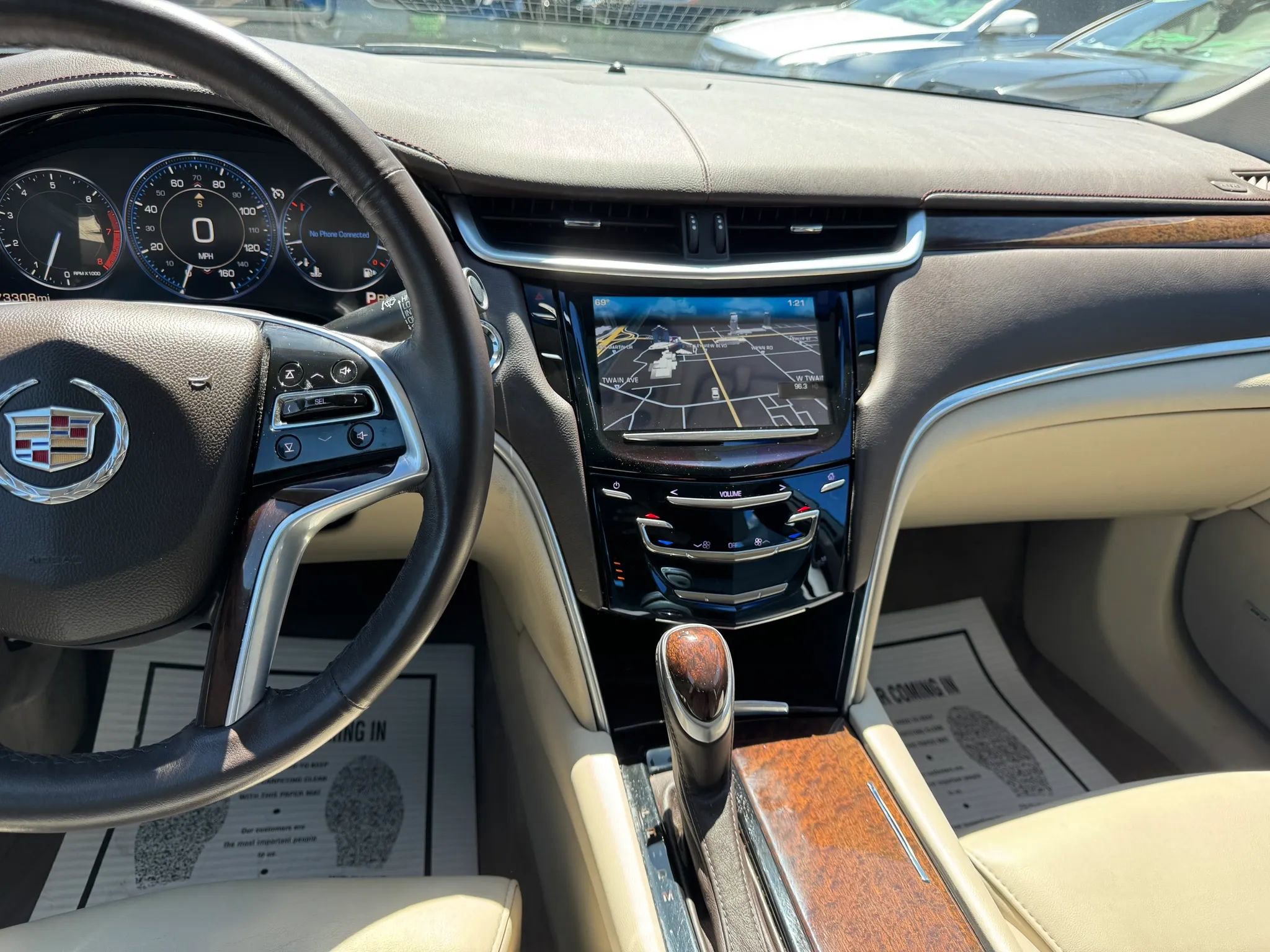 Used 2013 Cadillac XTS Premium FWD image 21