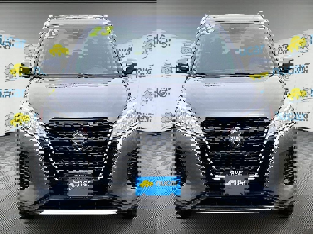 Used 2023 Nissan Kicks SV FWD image 2