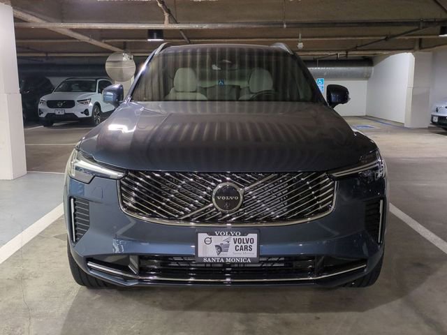 New 2026 Volvo XC90 B6 Plus w/ Protection Package Premier image 8