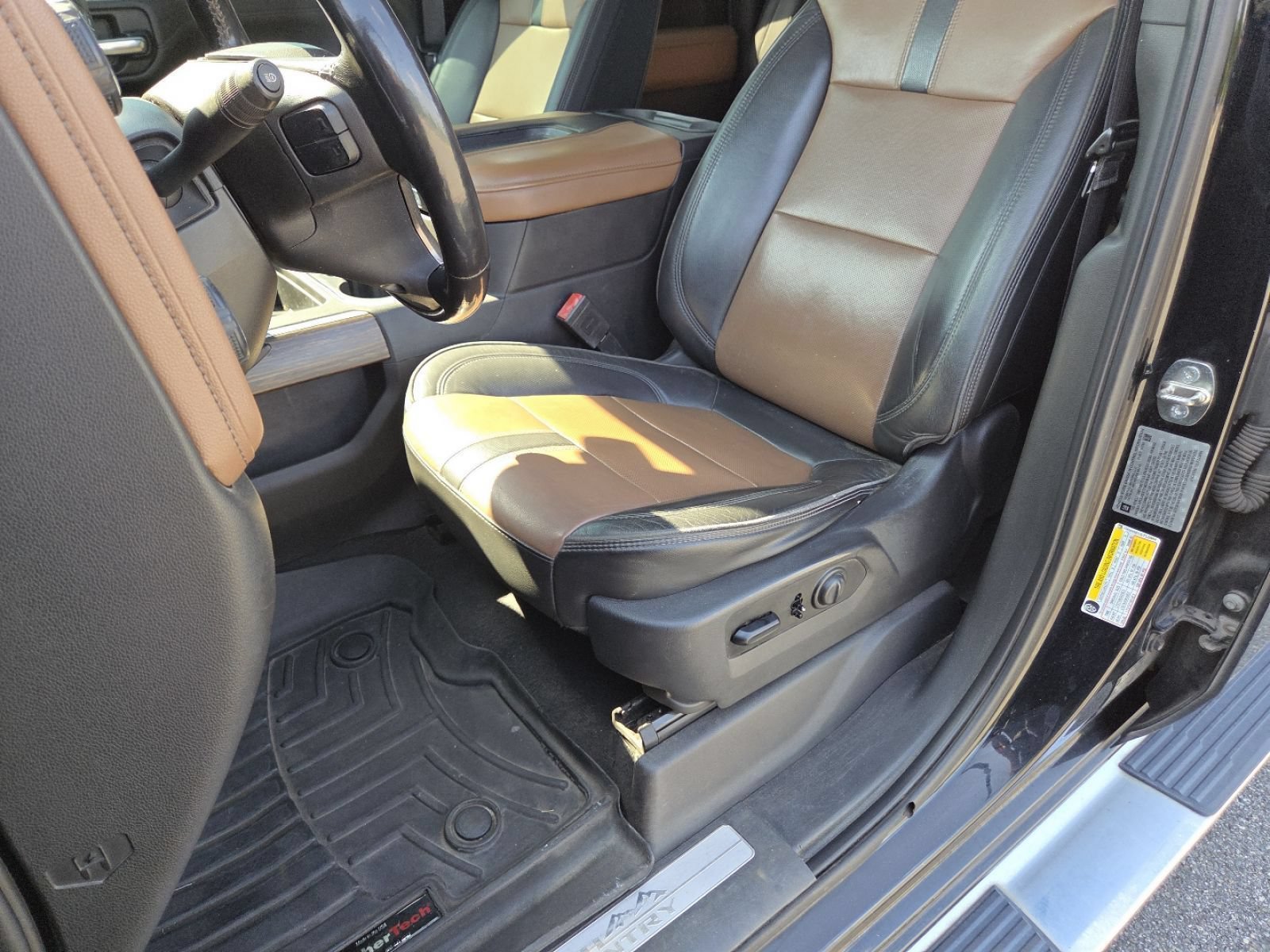 Used 2020 Chevrolet Silverado 2500 High Country w/ Technology Package AWD/4WD image 28