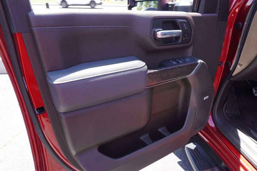 Used 2022 GMC Sierra 3500 Denali AWD/4WD image 16