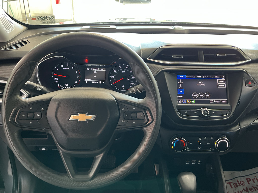 Used 2023 Chevrolet TrailBlazer LT FWD image 15