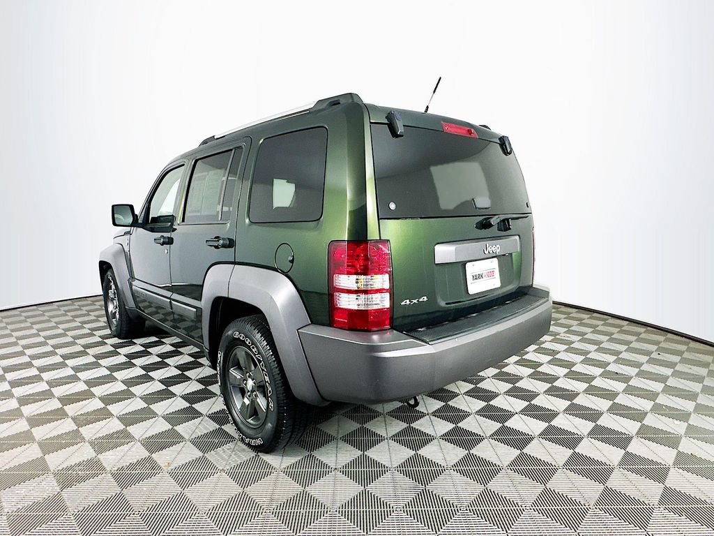 Used 2010 Jeep Liberty Renegade AWD/4WD image 7