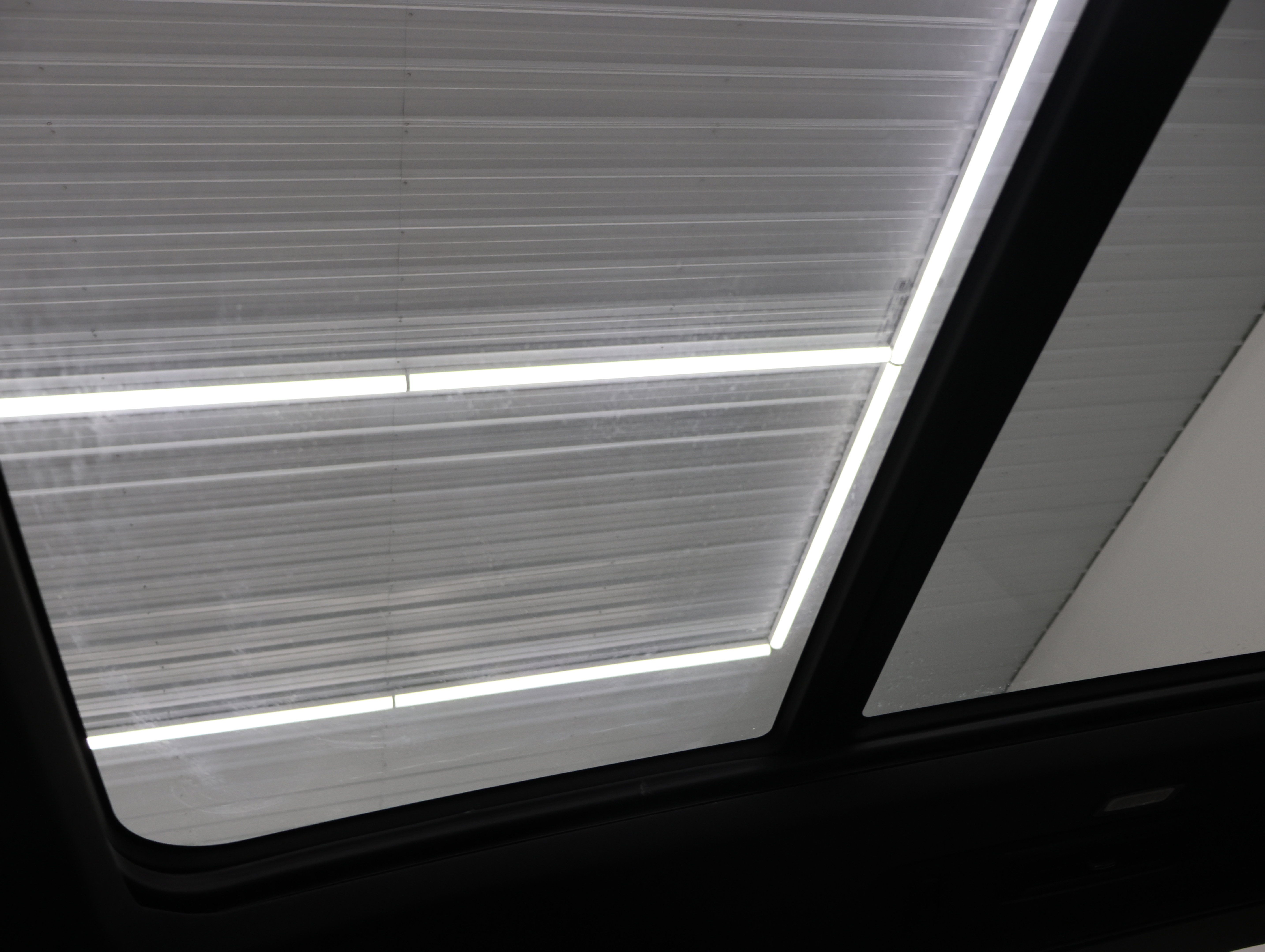 Used 2023 Chevrolet Suburban RST w/ Luxury Package AWD/4WD image 14